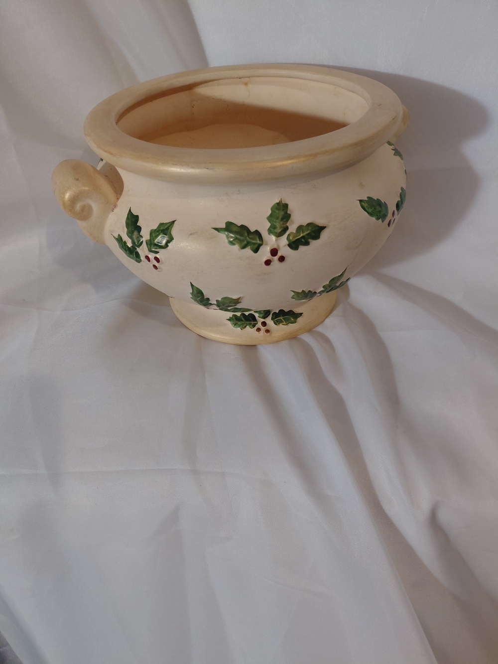 Cream Holly Ceramic Holiday Planter Pot